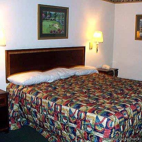 Gordon Inn And Suites Augusta Zimmer foto